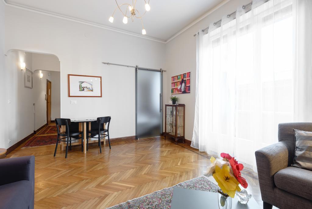 Charming Apartment Piazza Del Popolo Apartment